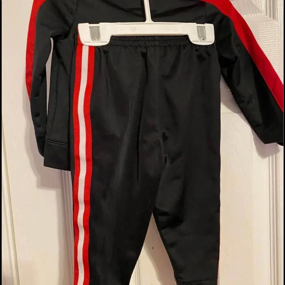 Air Jordan Track Suit - Picture 5 of 6